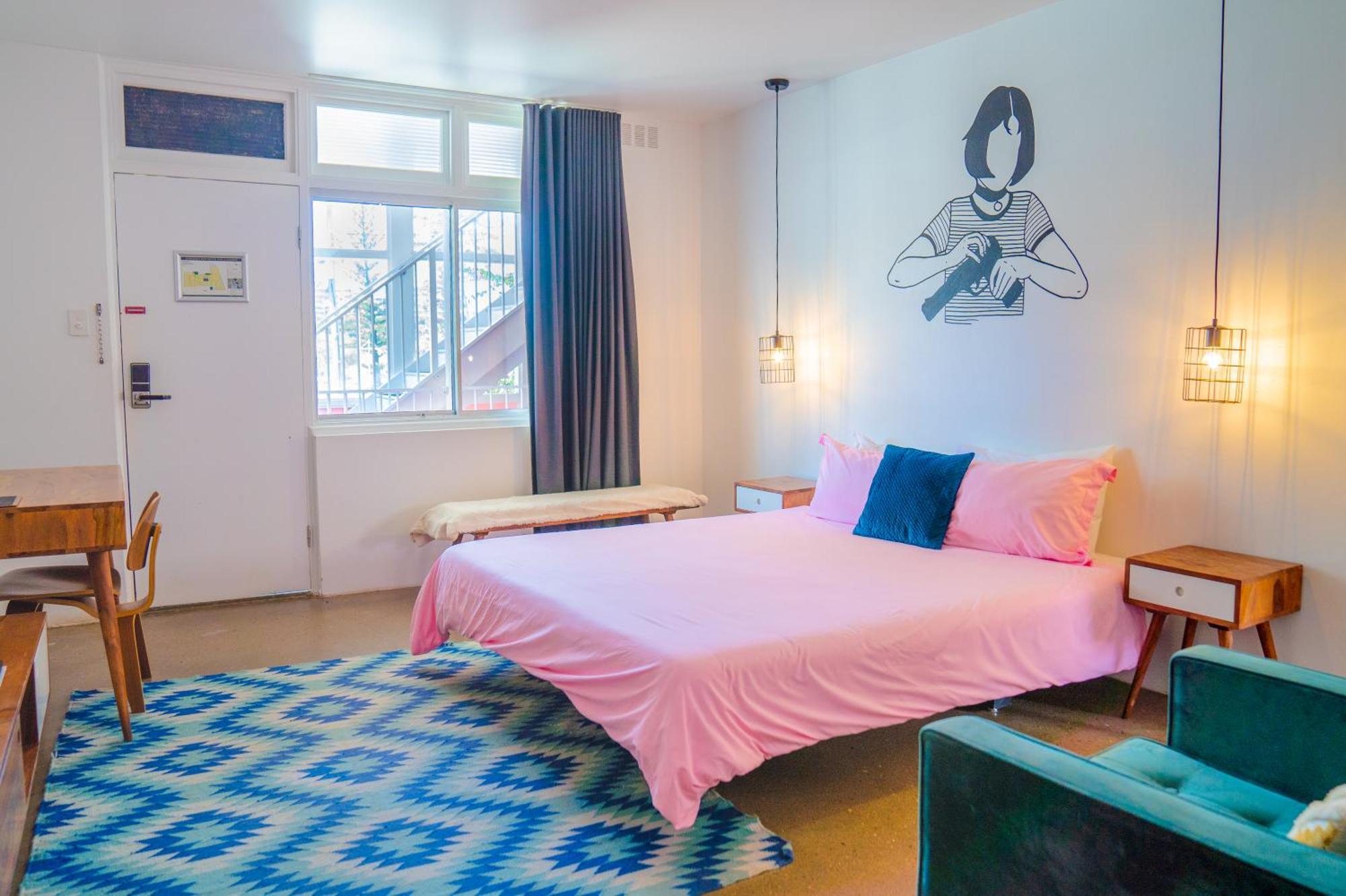 The Pink Hotel Coolangatta Gold Coast Exterior foto