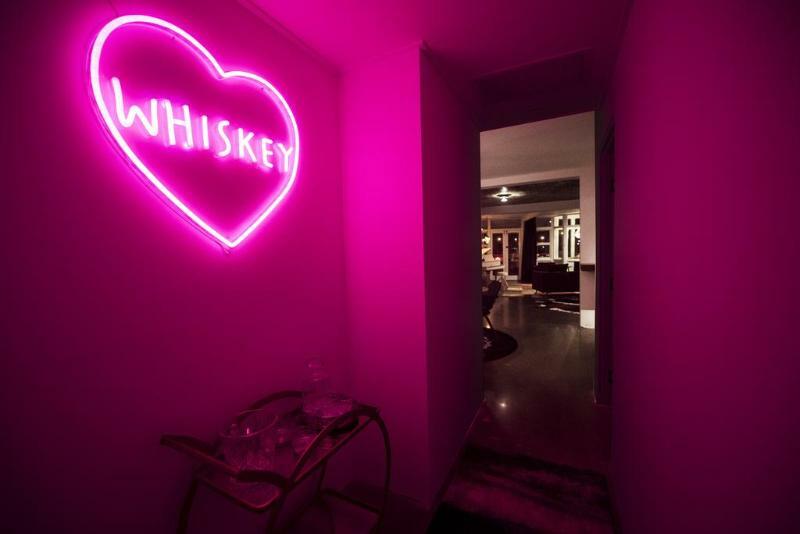 The Pink Hotel Coolangatta Gold Coast Exterior foto